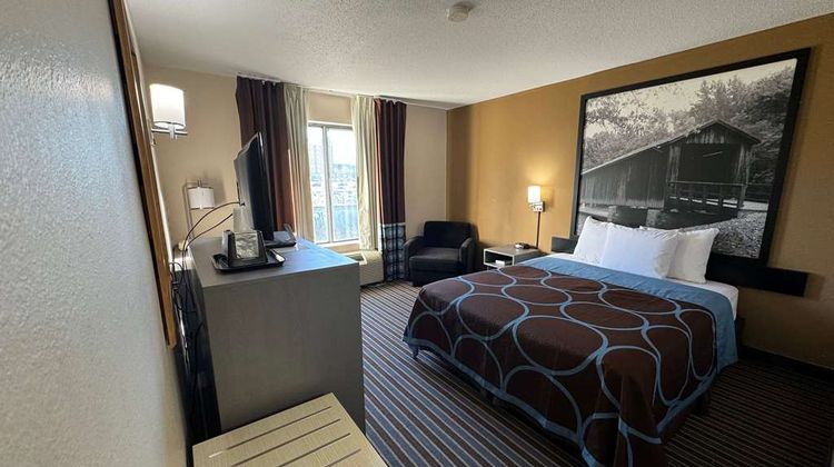 Super 8 Columbia Clark Lane Room