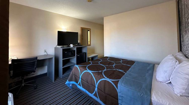 Super 8 Columbia Clark Lane Room