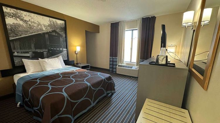 Super 8 Columbia Clark Lane Room
