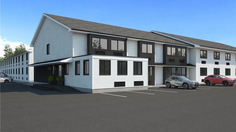 Super 8 Portland/Westbrook Area Exterior
