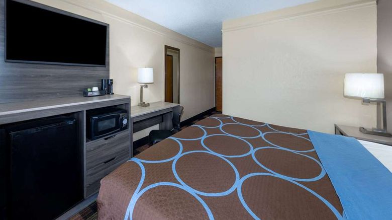 <b>Super 8 Kansas City at Barry Road Room</b>. Images powered by <a href="https://iceportal.shijigroup.com/" title="IcePortal" target="_blank">IcePortal</a>.