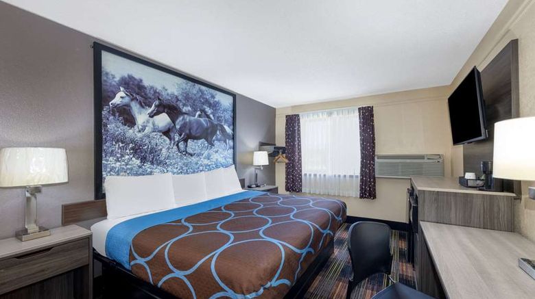 <b>Super 8 Kansas City at Barry Road Room</b>. Images powered by <a href="https://iceportal.shijigroup.com/" title="IcePortal" target="_blank">IcePortal</a>.