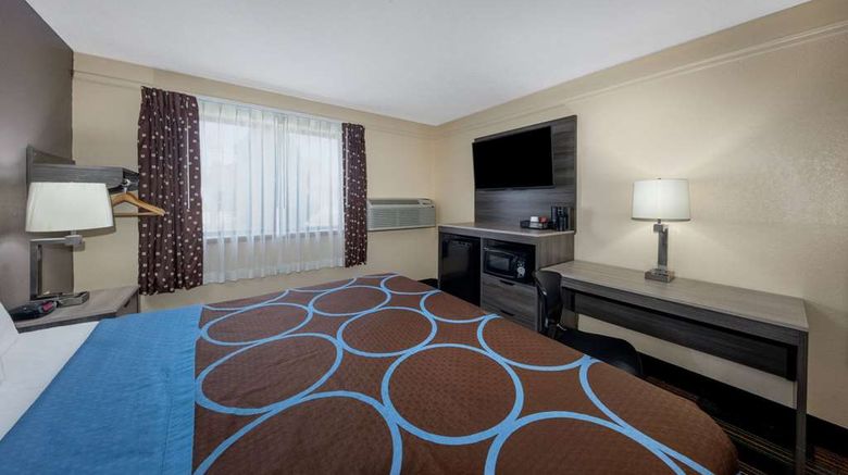 <b>Super 8 Kansas City at Barry Road Room</b>. Images powered by <a href="https://iceportal.shijigroup.com/" title="IcePortal" target="_blank">IcePortal</a>.