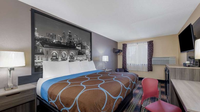 <b>Super 8 Kansas City at Barry Road Room</b>. Images powered by <a href="https://iceportal.shijigroup.com/" title="IcePortal" target="_blank">IcePortal</a>.