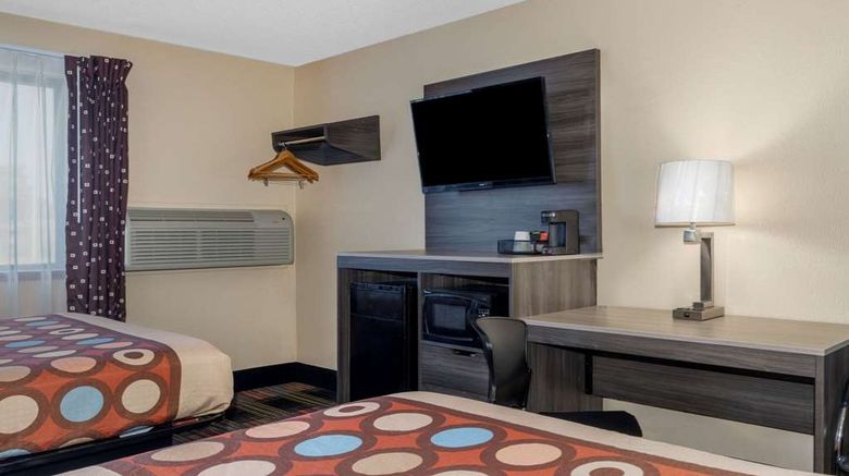 <b>Super 8 Kansas City at Barry Road Room</b>. Images powered by <a href="https://iceportal.shijigroup.com/" title="IcePortal" target="_blank">IcePortal</a>.