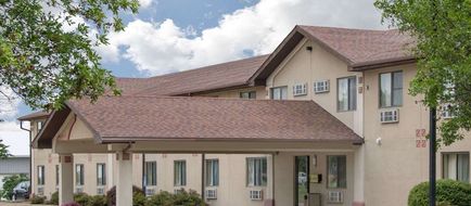 Super 8 Knoxville Exterior