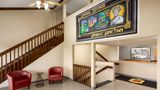 Super 8 Hannibal Lobby