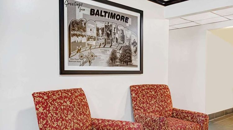 Super 8 Baltimore/Essex Area Lobby