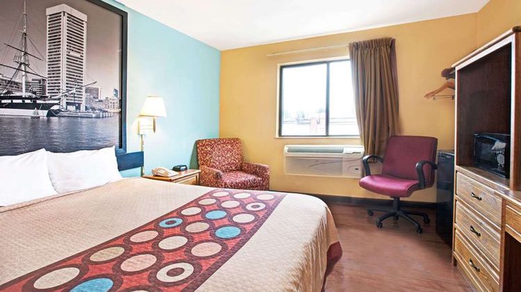 Super 8 Baltimore/Essex Area Room
