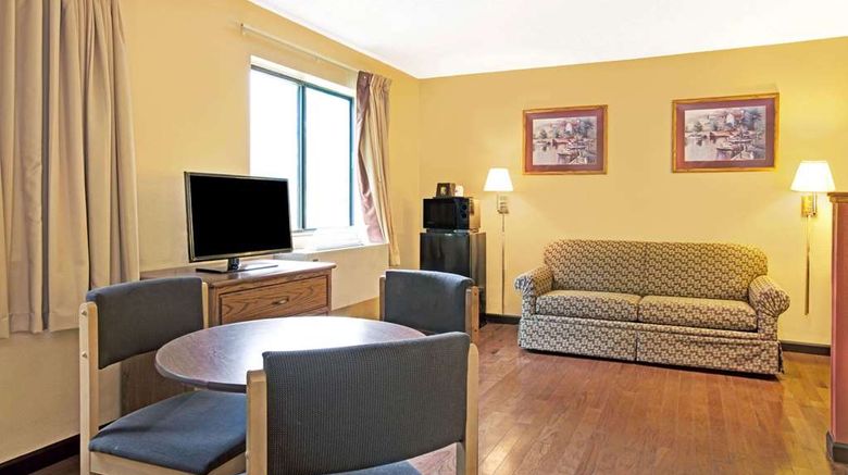 <b>Super 8 Baltimore/Essex Area Room</b>. Images powered by <a href="https://iceportal.shijigroup.com/" title="IcePortal" target="_blank">IcePortal</a>.