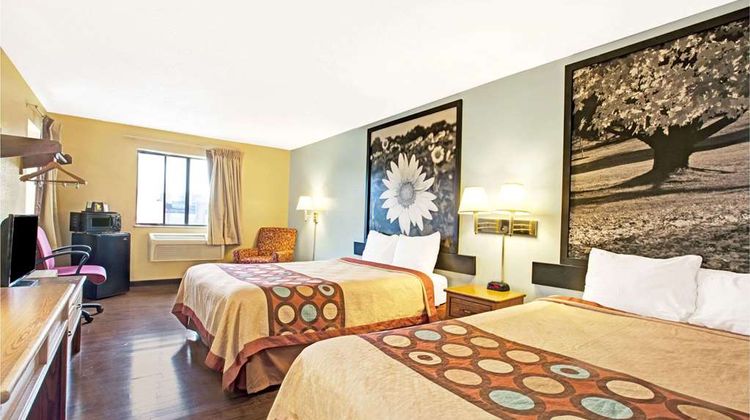Super 8 Baltimore/Essex Area Room