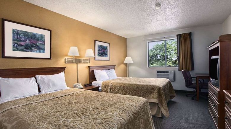 <b>Super 8 Canton/Livonia Area Room</b>. Images powered by <a href="https://iceportal.shijigroup.com/" title="IcePortal" target="_blank">IcePortal</a>.