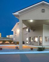 Super 8 Boonville