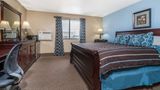 Super 8 Bismarck Suite