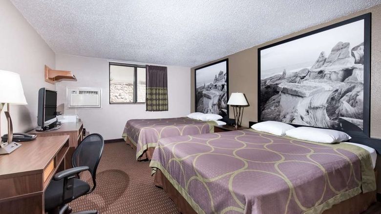 <b>Super 8 Bismarck Room</b>. Images powered by <a href="https://iceportal.shijigroup.com/" title="IcePortal" target="_blank">IcePortal</a>.