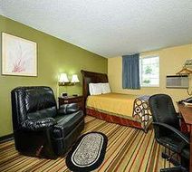 Super 8 Minot Room