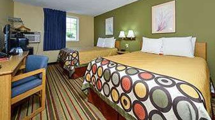 Super 8 Minot Room