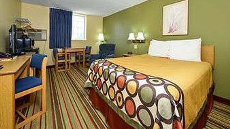 Super 8 Minot Room