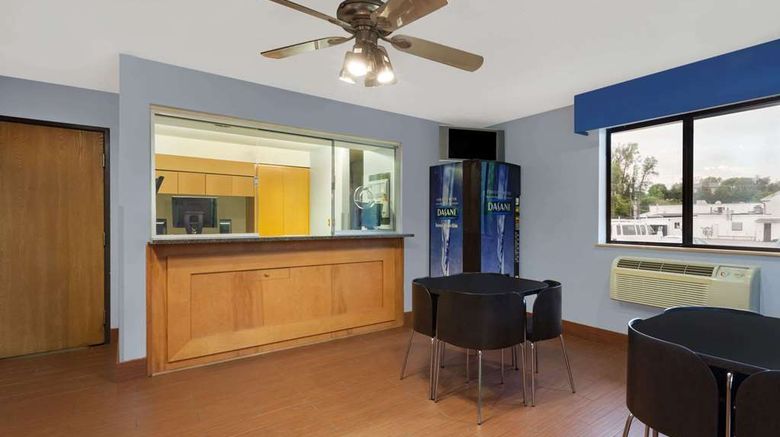 <b>Super 8 Havre De Grace/Aberdeen Area Lobby</b>. Images powered by <a href="https://iceportal.shijigroup.com/" title="IcePortal" target="_blank">IcePortal</a>.