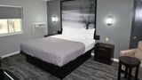 Super 8 Higginsville Room