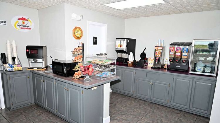 Super 8 Higginsville Other