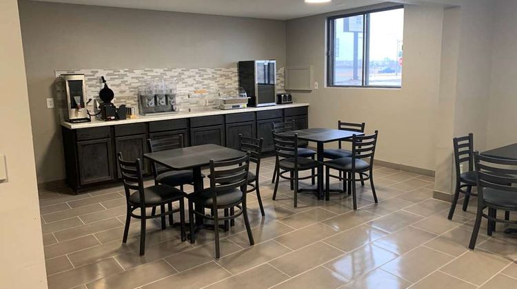 Super 8 by Wyndham Kirksville Other
