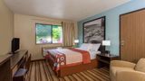 Super 8 Houghton Room