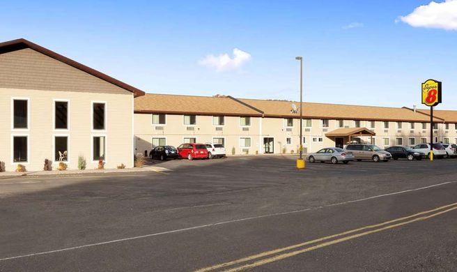 Super 8 Houghton Exterior