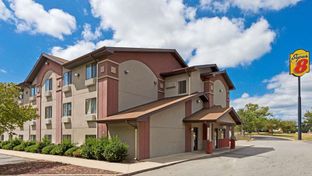Super 8 Lexington Park/California Area