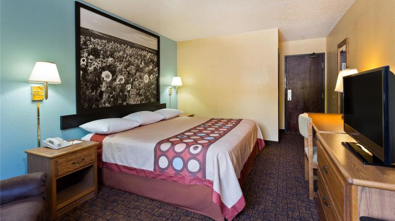 <b>Super 8 Lexington Park/California Area Room</b>. Images powered by <a href="https://iceportal.shijigroup.com/" title="IcePortal" target="_blank">IcePortal</a>.