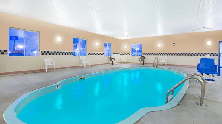 Super 8 Nevada Pool