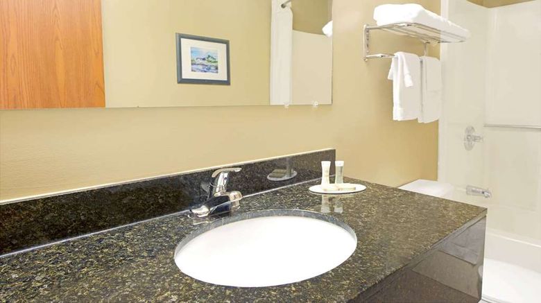 <b>Super 8 St. Clair MO Room</b>. Images powered by <a href="https://iceportal.shijigroup.com/" title="IcePortal" target="_blank">IcePortal</a>.