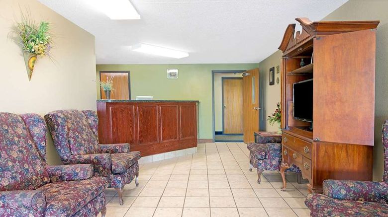 <b>Super 8 St. Clair MO Lobby</b>. Images powered by <a href="https://iceportal.shijigroup.com/" title="IcePortal" target="_blank">IcePortal</a>.