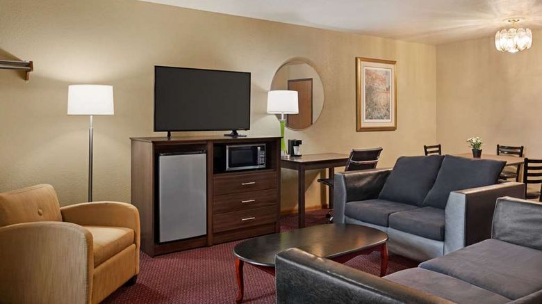 <b>Super 8 Sikeston/Miner Area Suite</b>. Images powered by <a href="https://iceportal.shijigroup.com/" title="IcePortal" target="_blank">IcePortal</a>.