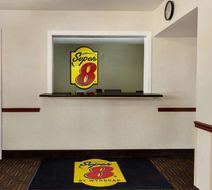 Super 8 Sikeston/Miner Area Lobby