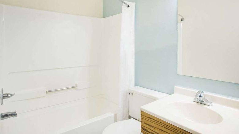 <b>Super 8 Thurmont Room</b>. Images powered by <a href="https://iceportal.shijigroup.com/" title="IcePortal" target="_blank">IcePortal</a>.