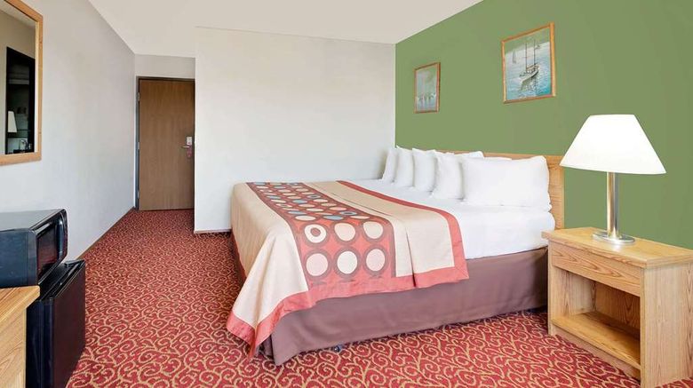 <b>Super 8 Marshall Room</b>. Images powered by <a href="https://iceportal.shijigroup.com/" title="IcePortal" target="_blank">IcePortal</a>.