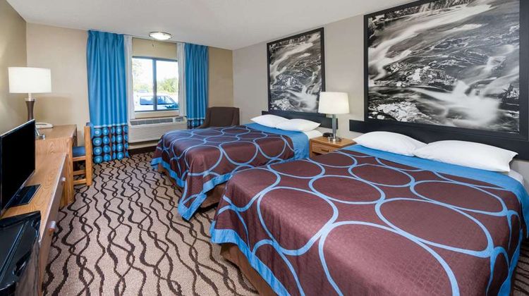 Super 8 West Plains Room