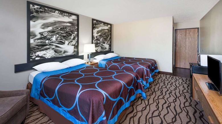 <b>Super 8 West Plains Room</b>. Images powered by <a href="https://iceportal.shijigroup.com/" title="IcePortal" target="_blank">IcePortal</a>.