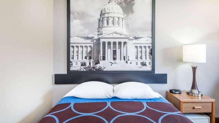 Super 8 West Plains Room