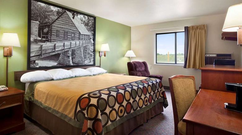 <b>Super 8 Macon Room</b>. Images powered by <a href="https://iceportal.shijigroup.com/" title="IcePortal" target="_blank">IcePortal</a>.