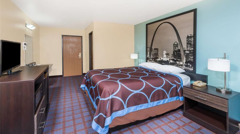 <b>Super 8 Okawville Room</b>. Images powered by <a href="https://iceportal.shijigroup.com/" title="IcePortal" target="_blank">IcePortal</a>.