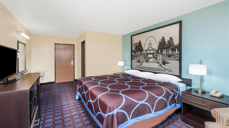 Super 8 Okawville Room
