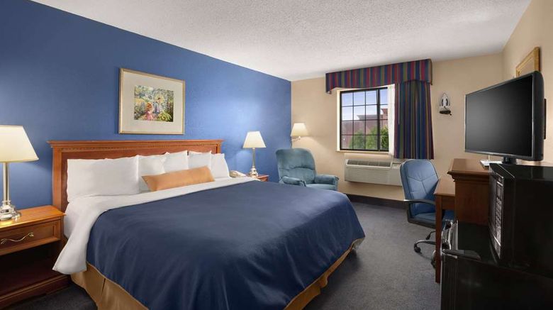 <b>Days Inn Keene NH Room</b>. Images powered by <a href="https://iceportal.shijigroup.com/" title="IcePortal" target="_blank">IcePortal</a>.