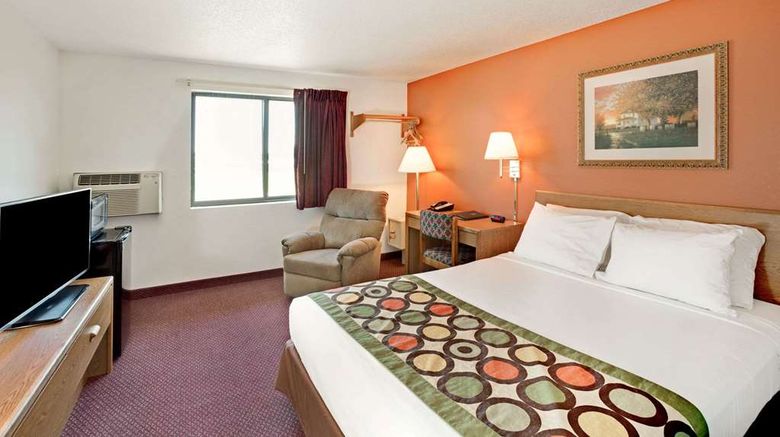 <b>Super 8 Aberdeen East Room</b>. Images powered by <a href="https://iceportal.shijigroup.com/" title="IcePortal" target="_blank">IcePortal</a>.