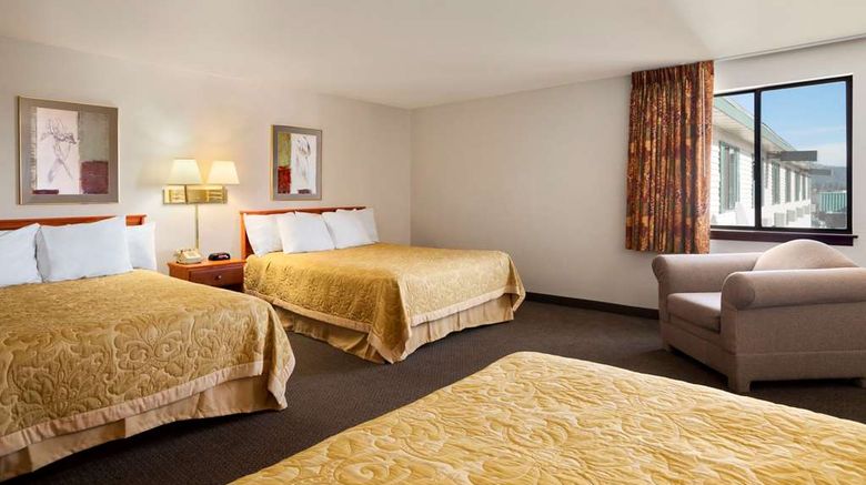 <b>Super 8 Coeur d'Alene Room</b>. Images powered by <a href="https://iceportal.shijigroup.com/" title="IcePortal" target="_blank">IcePortal</a>.