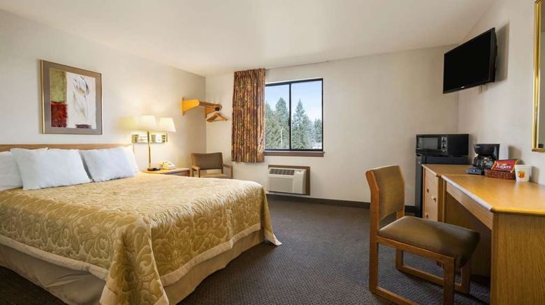<b>Super 8 Coeur d'Alene Room</b>. Images powered by <a href="https://iceportal.shijigroup.com/" title="IcePortal" target="_blank">IcePortal</a>.