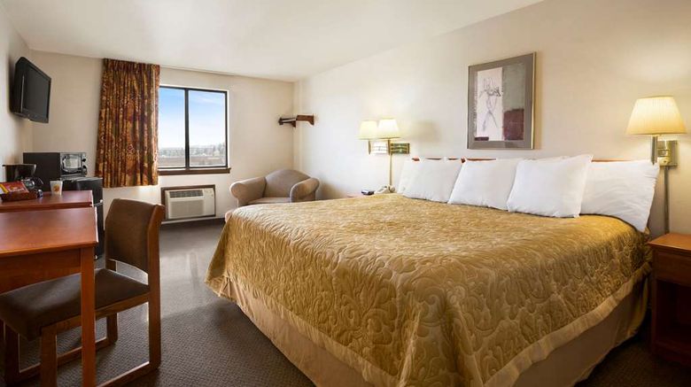 <b>Super 8 Coeur d'Alene Room</b>. Images powered by <a href="https://iceportal.shijigroup.com/" title="IcePortal" target="_blank">IcePortal</a>.