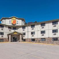 Super 8 Hill City/Mt Rushmore/ Area