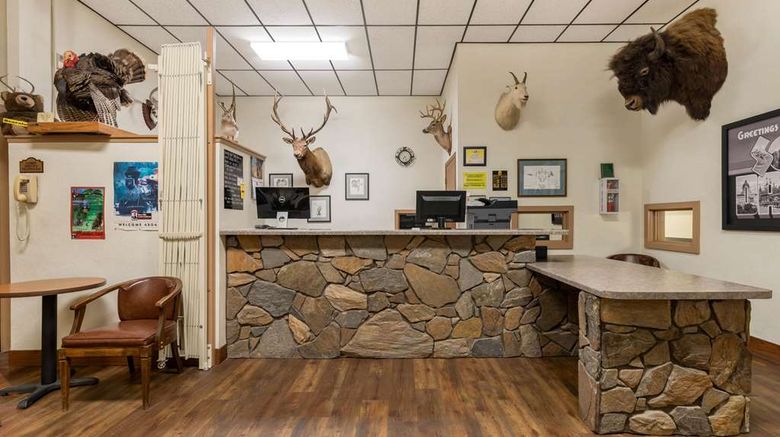 <b>Super 8 Hill City/Mt Rushmore/ Area Lobby</b>. Images powered by <a href="https://iceportal.shijigroup.com/" title="IcePortal" target="_blank">IcePortal</a>.
